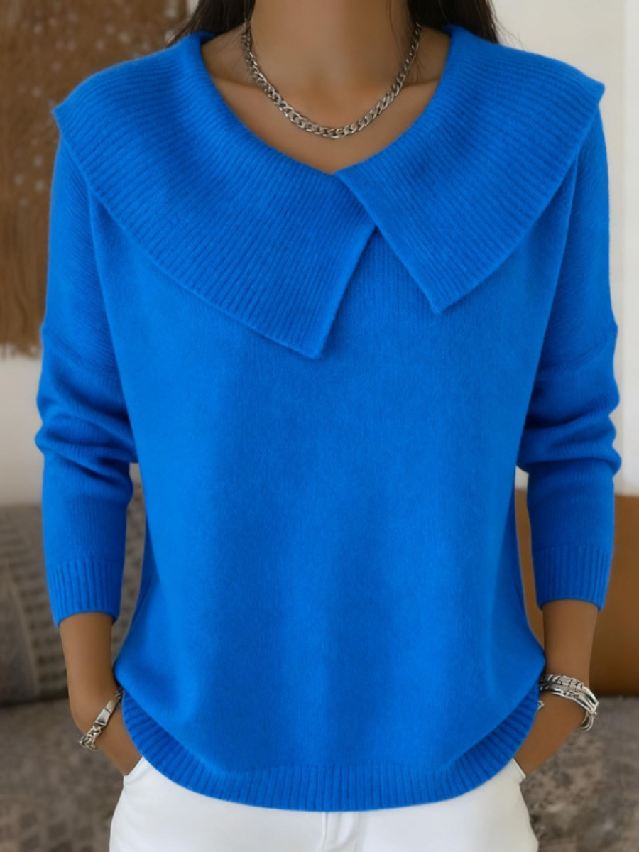 Cassidy | Warm Sweater with Soft Collar